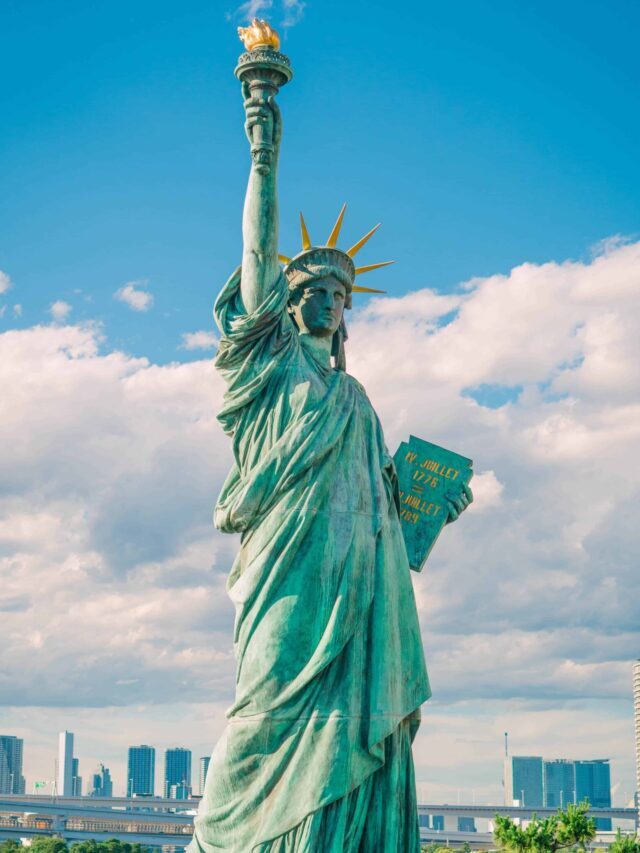 Statue of Liberty अमेरिका की ऐतिहासिक स्मारक के पीछे का राज